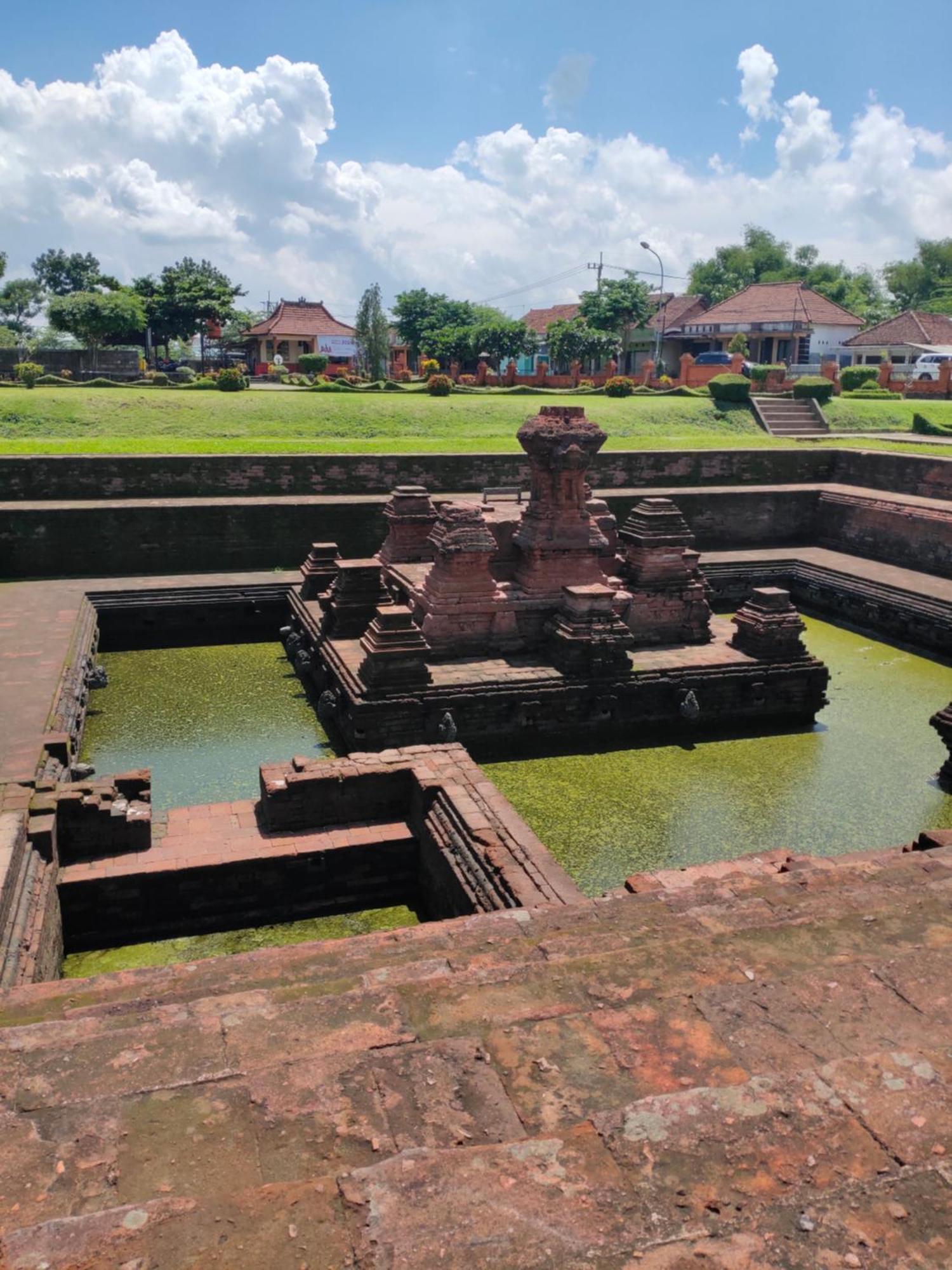 Grha Pawitra Trowulan Lägenhet Exteriör bild